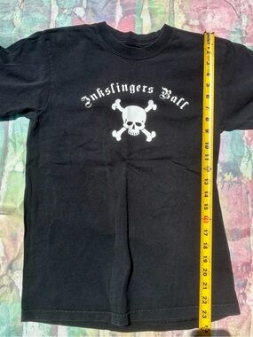 Tattoo retro vintage inkslingers ball Black punk skull Graphic Tee